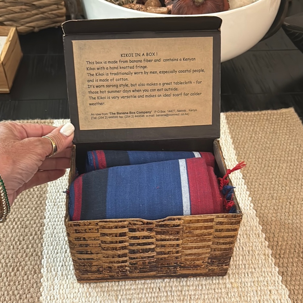 Kikoi In A Box Vibrant Plaid Cotton Sarong or Tablecloth NEW NEVER USED!